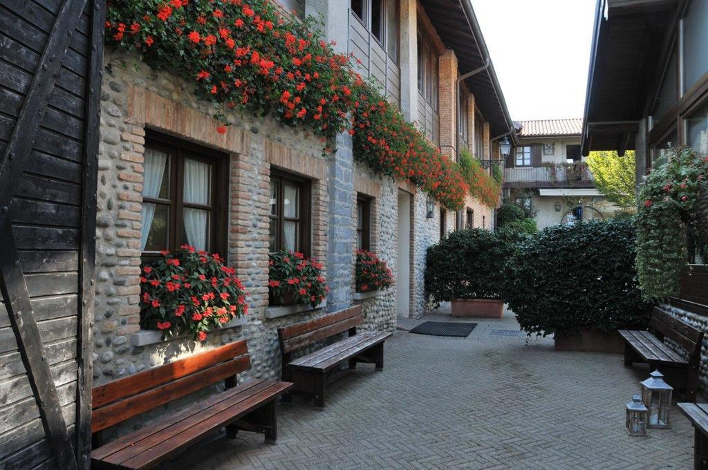 Agriturismo Cassinazza Orsenigo Dış mekan fotoğraf